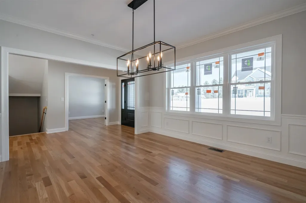 6 Newbury Road Pelham NH 03076