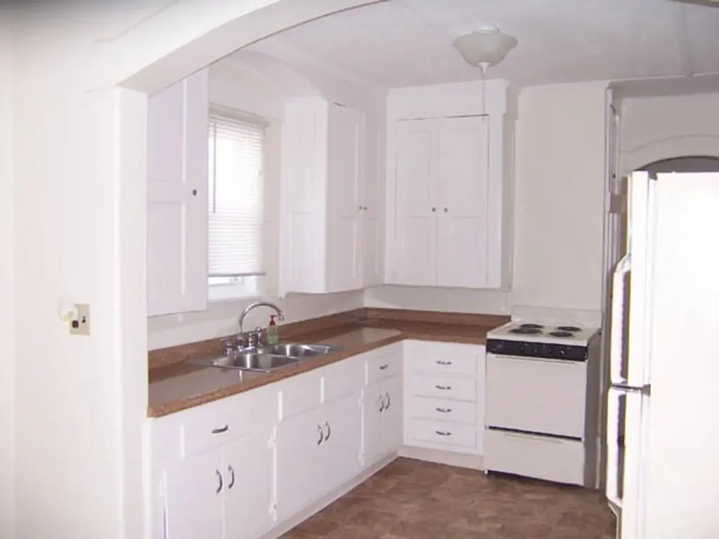 31 North Main Street Franklin NH 03235