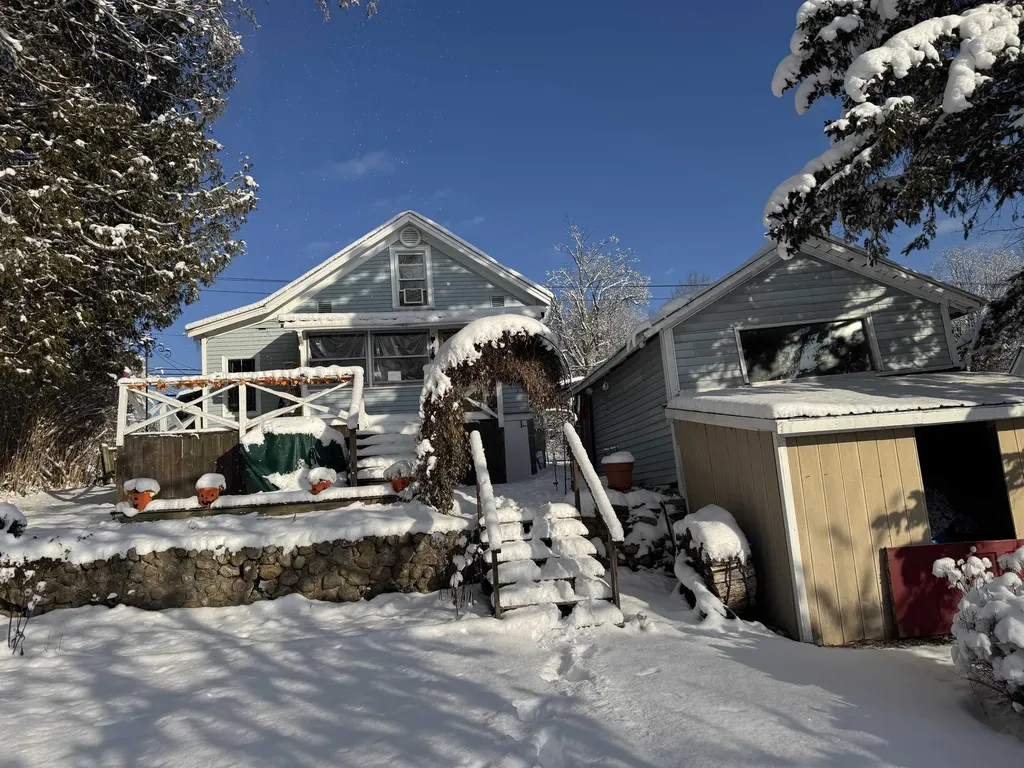 2092 N Bennington Road Bennington VT 05257