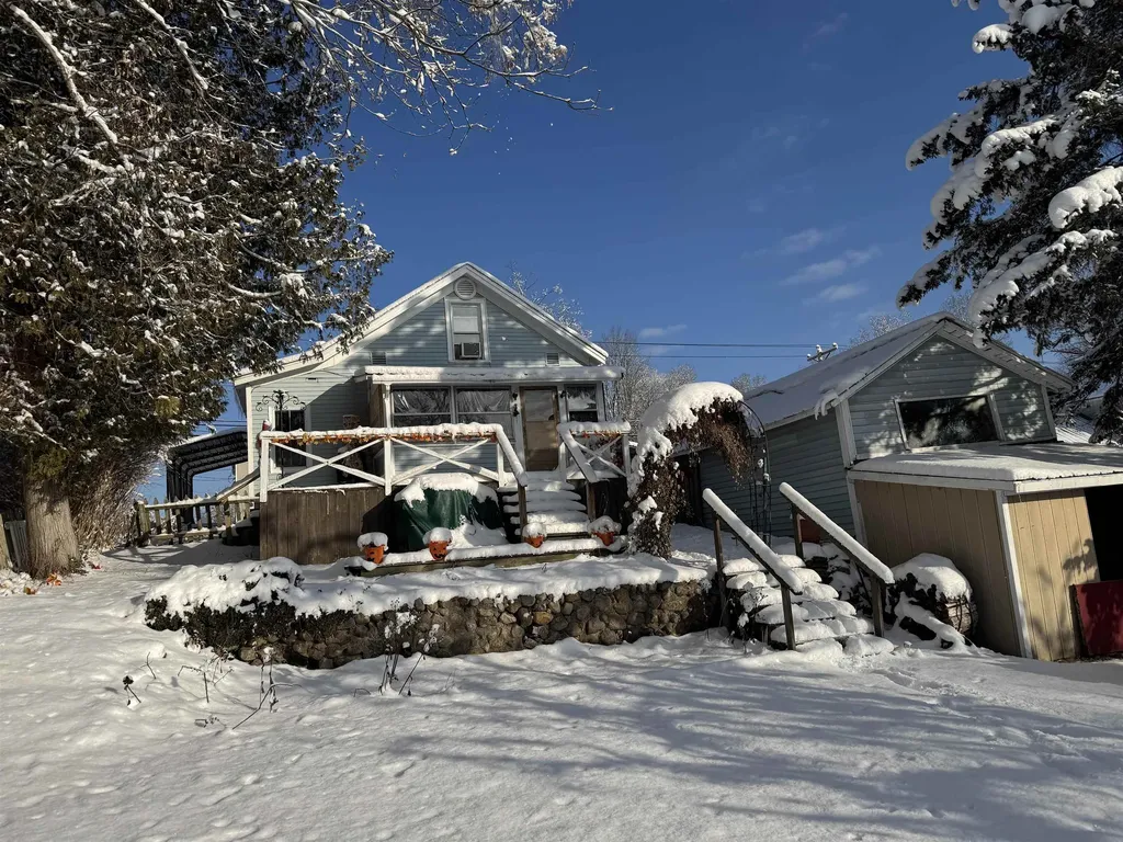 2092 N Bennington Road Bennington VT 05257