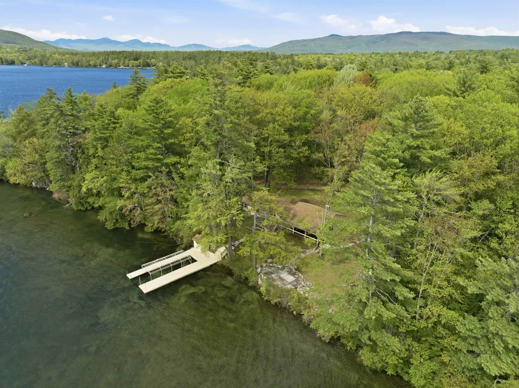 61 Wallace Point Road Moultonborough NH 03254