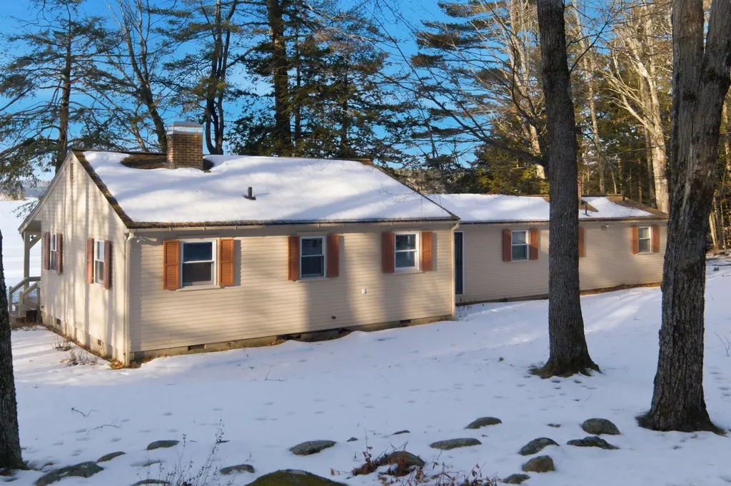 61 Wallace Point Road Moultonborough NH 03254
