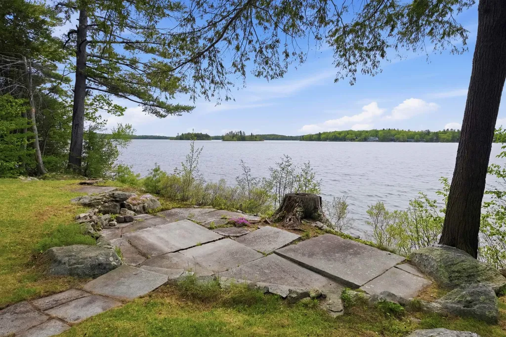 61 Wallace Point Road Moultonborough NH 03254