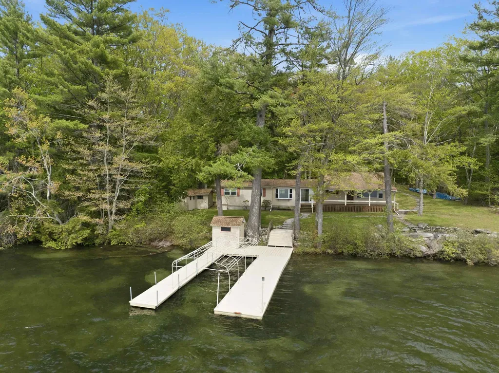 61 Wallace Point Road Moultonborough NH 03254