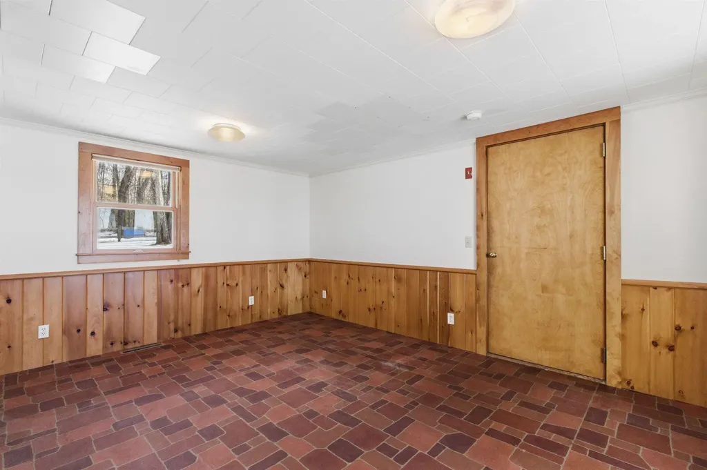 61 Wallace Point Road Moultonborough NH 03254