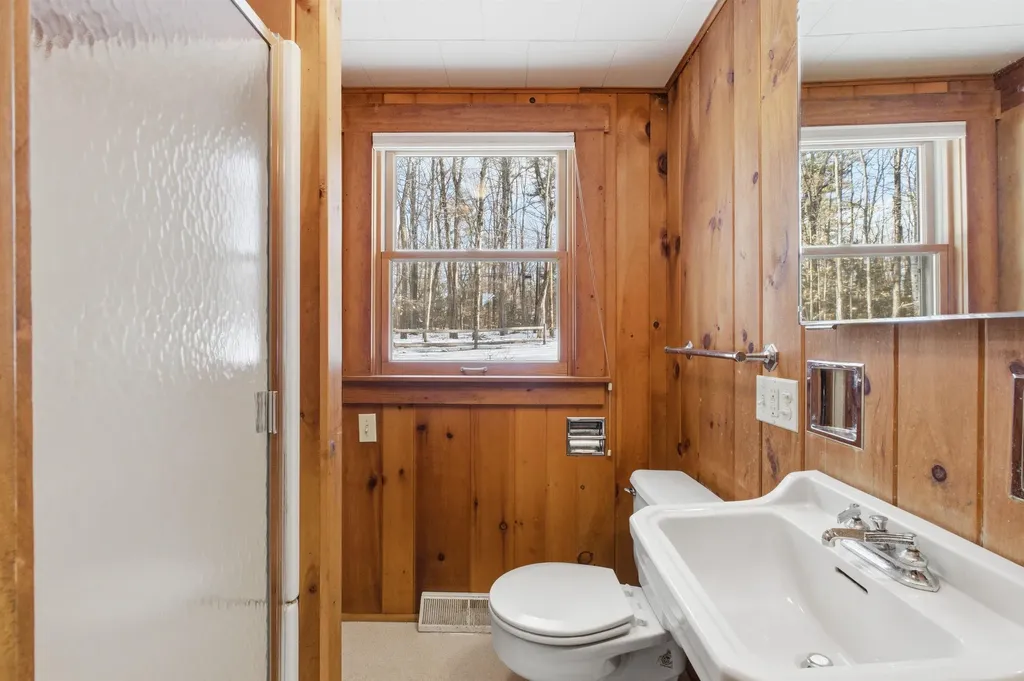61 Wallace Point Road Moultonborough NH 03254