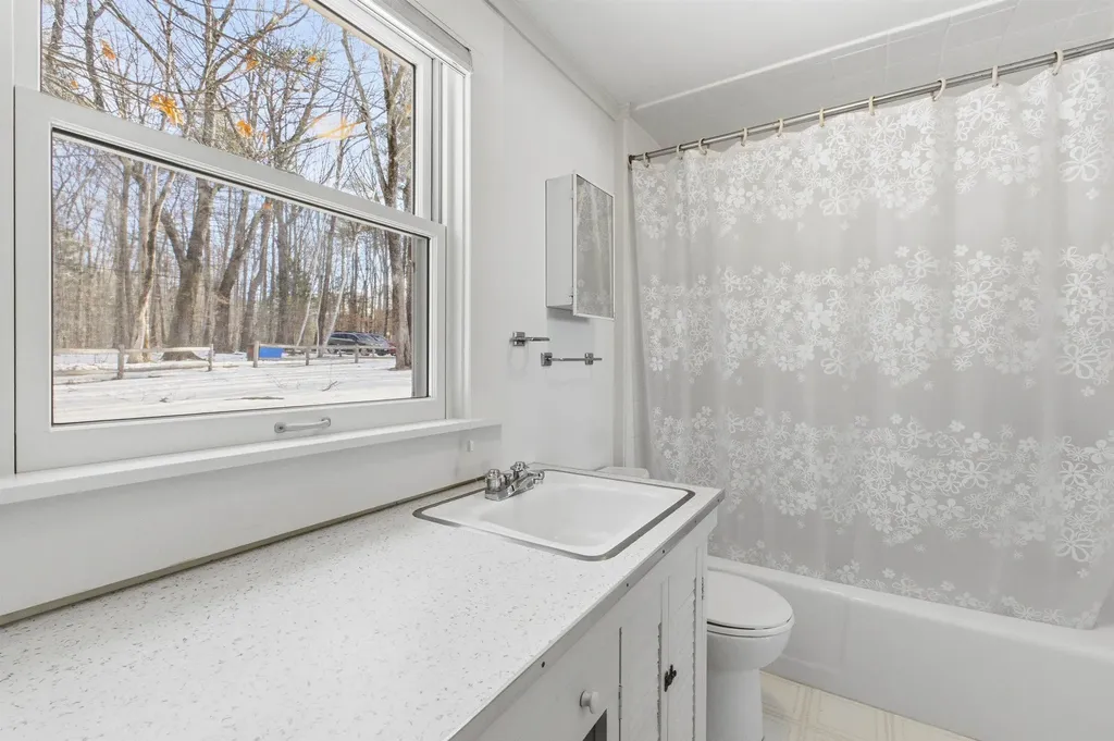 61 Wallace Point Road Moultonborough NH 03254