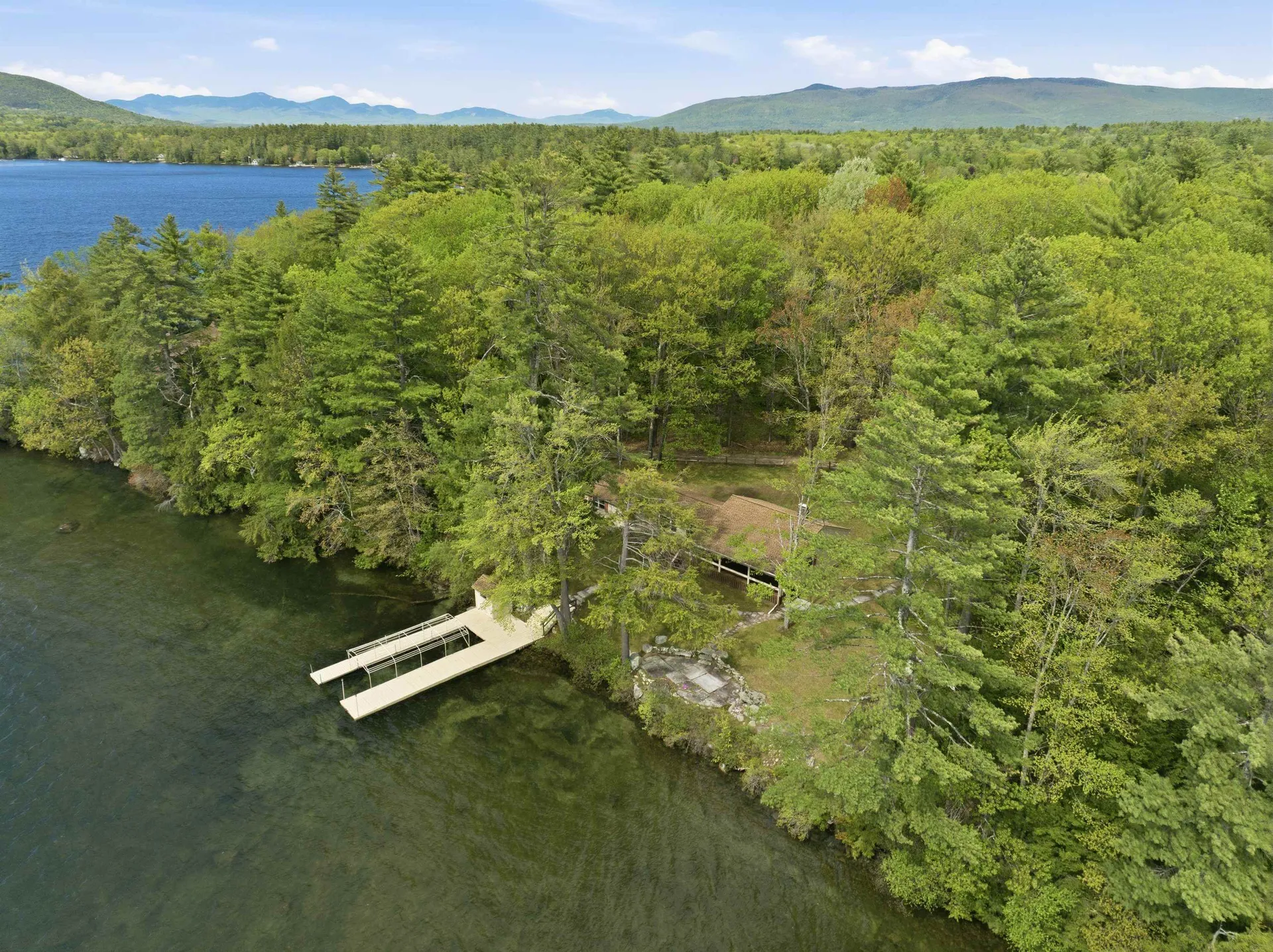 Moultonborough NH, 61 Wallace Point Road