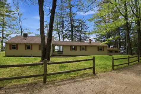 61 Wallace Point Road Moultonborough NH 03254