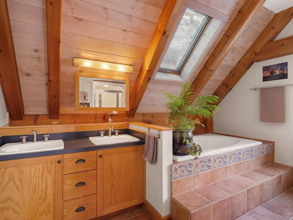 89 Highland Drive Huntington VT 05462