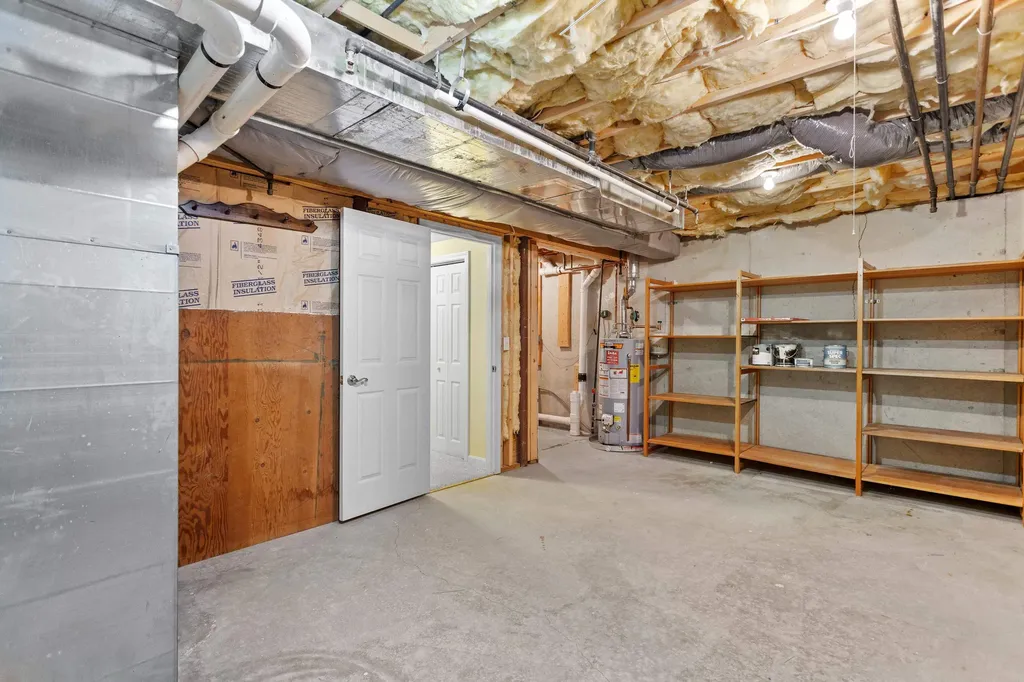 7 Suffolk Court Bedford NH 03110