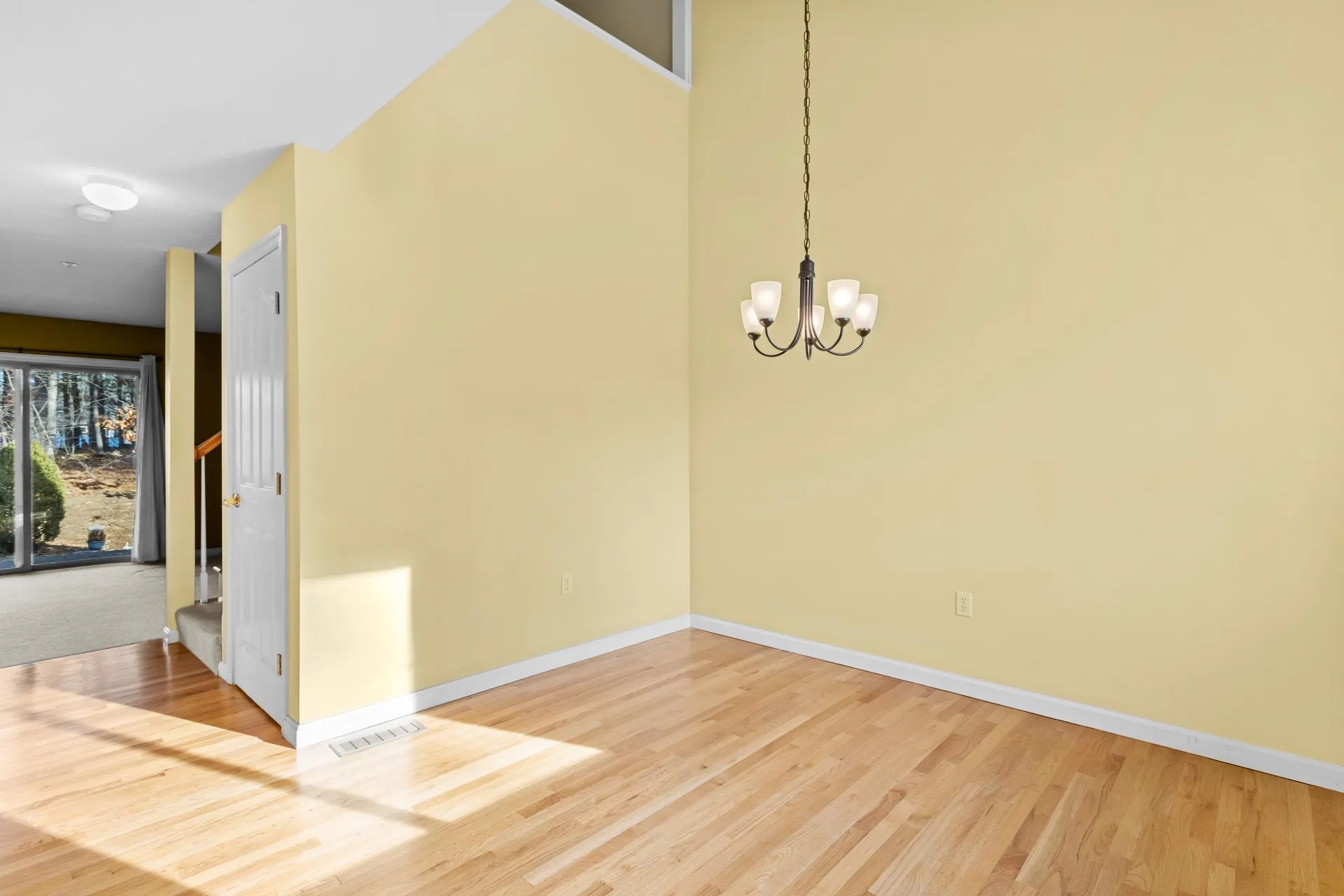 7 Suffolk Court Bedford NH 03110