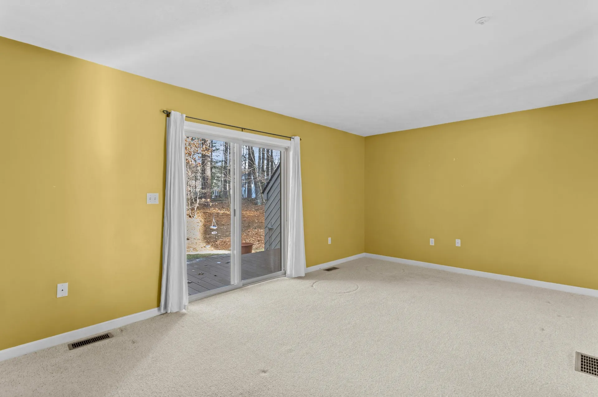 7 Suffolk Court Bedford NH 03110