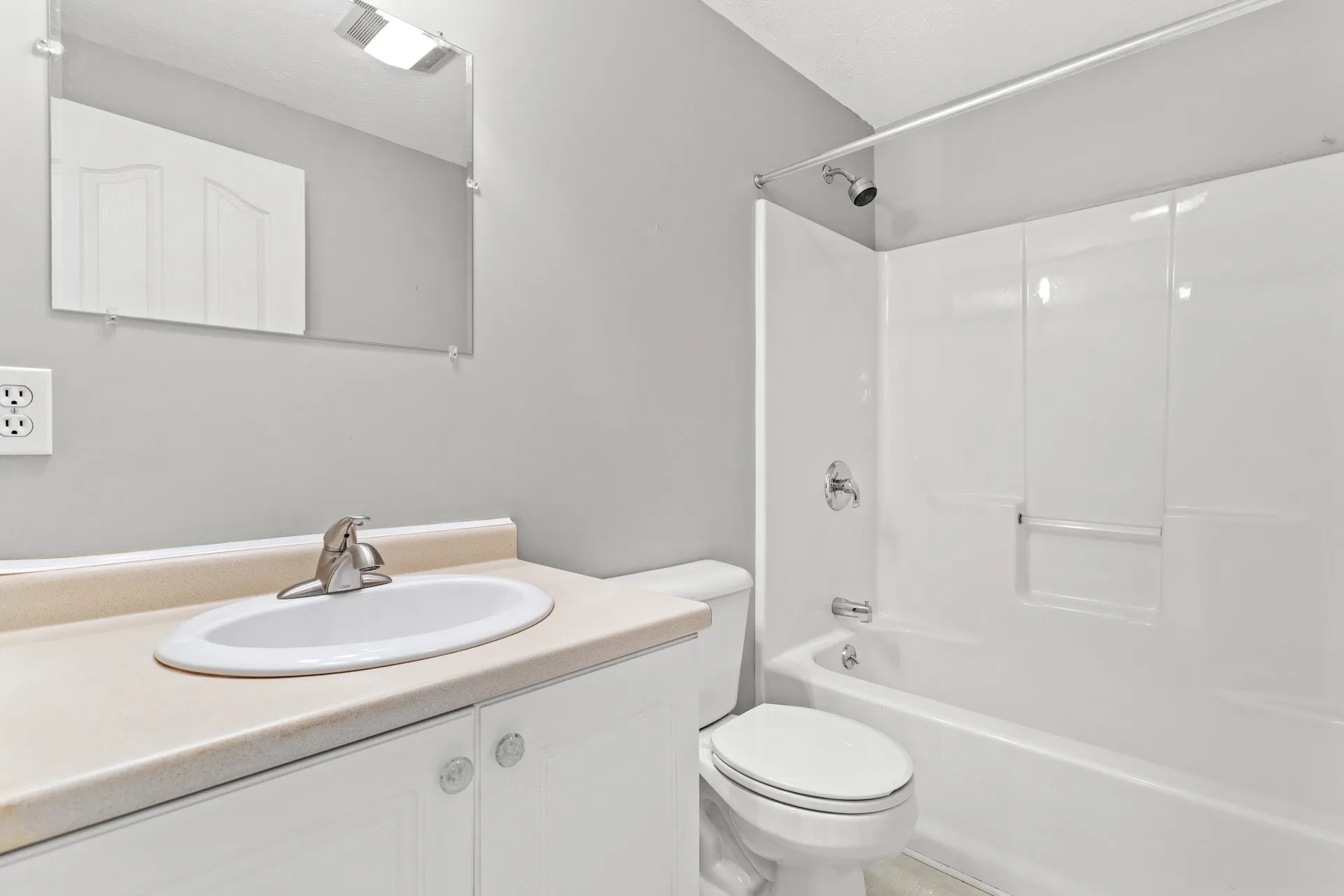 7 Suffolk Court Bedford NH 03110