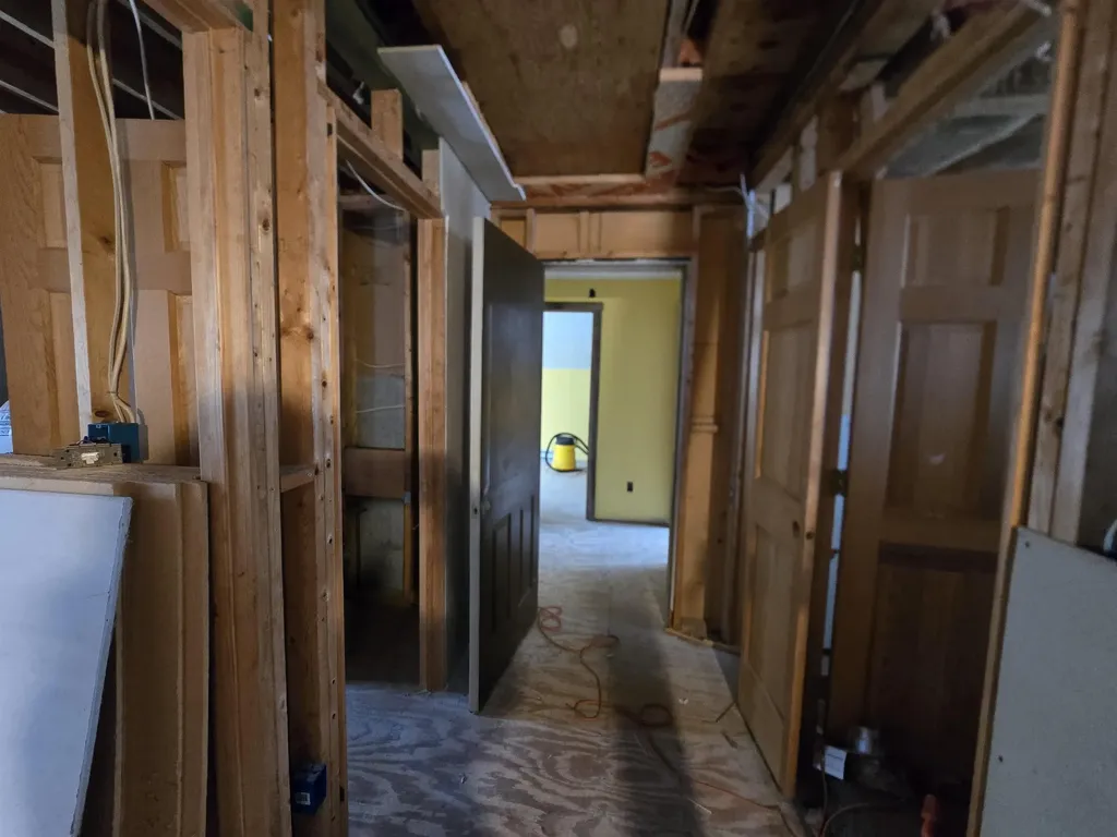 3034 Route 11 Londonderry VT 05148