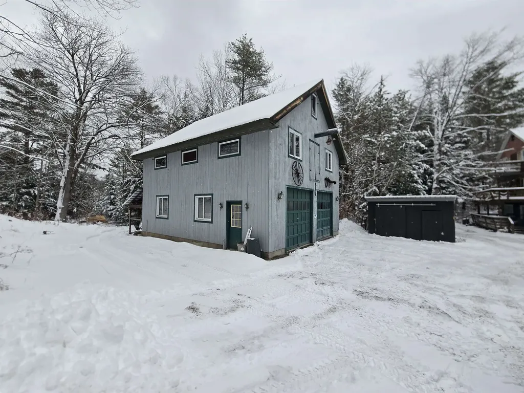 3034 Route 11 Londonderry VT 05148