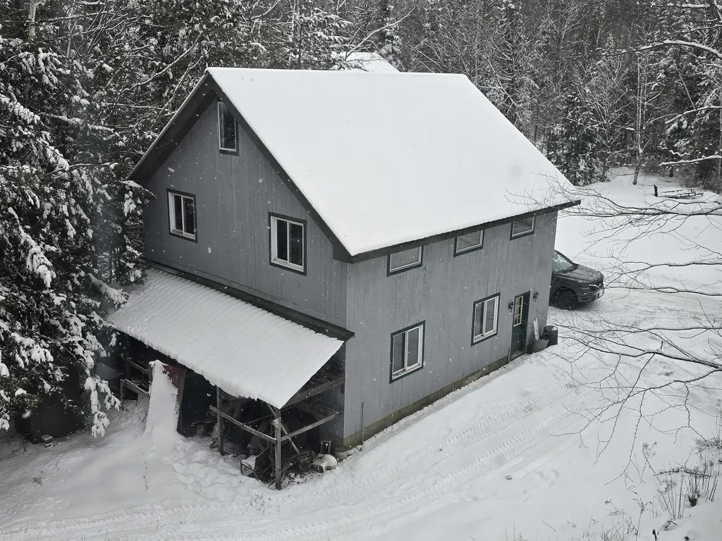 3034 Route 11 Londonderry VT 05148