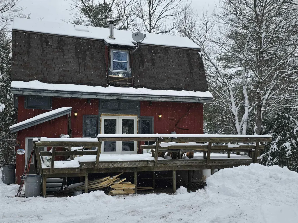 3034 Route 11 Londonderry VT 05148