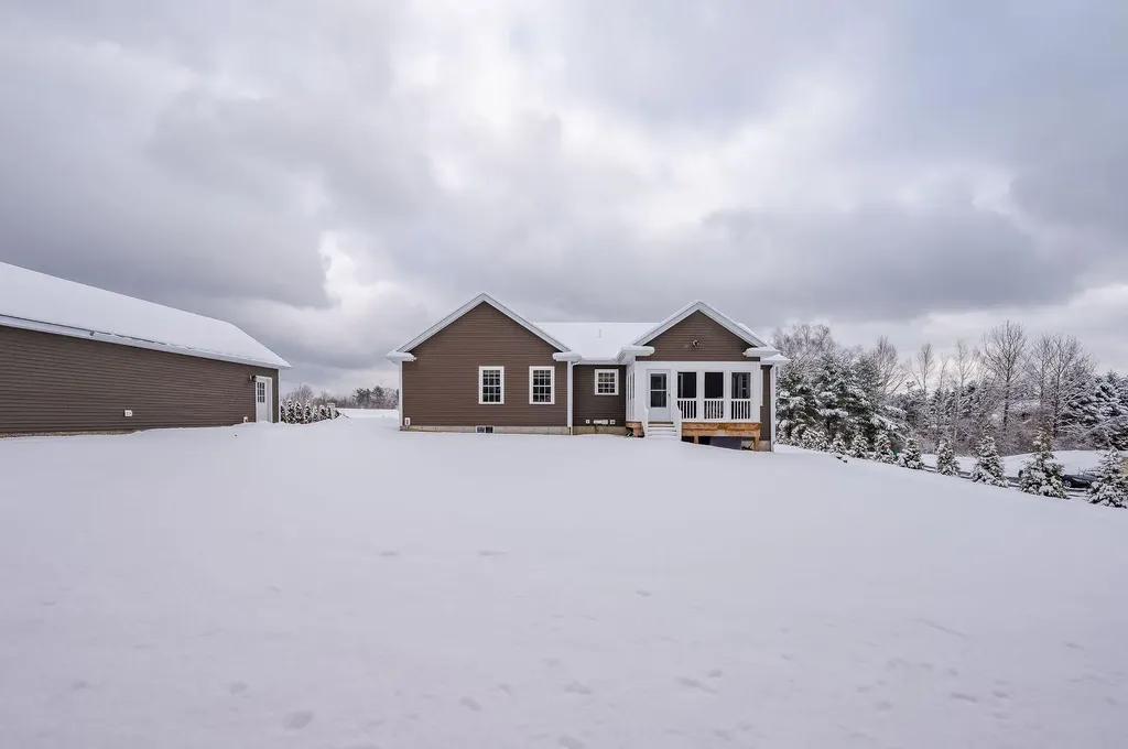 3 Windhaven Road Rochester NH 03867