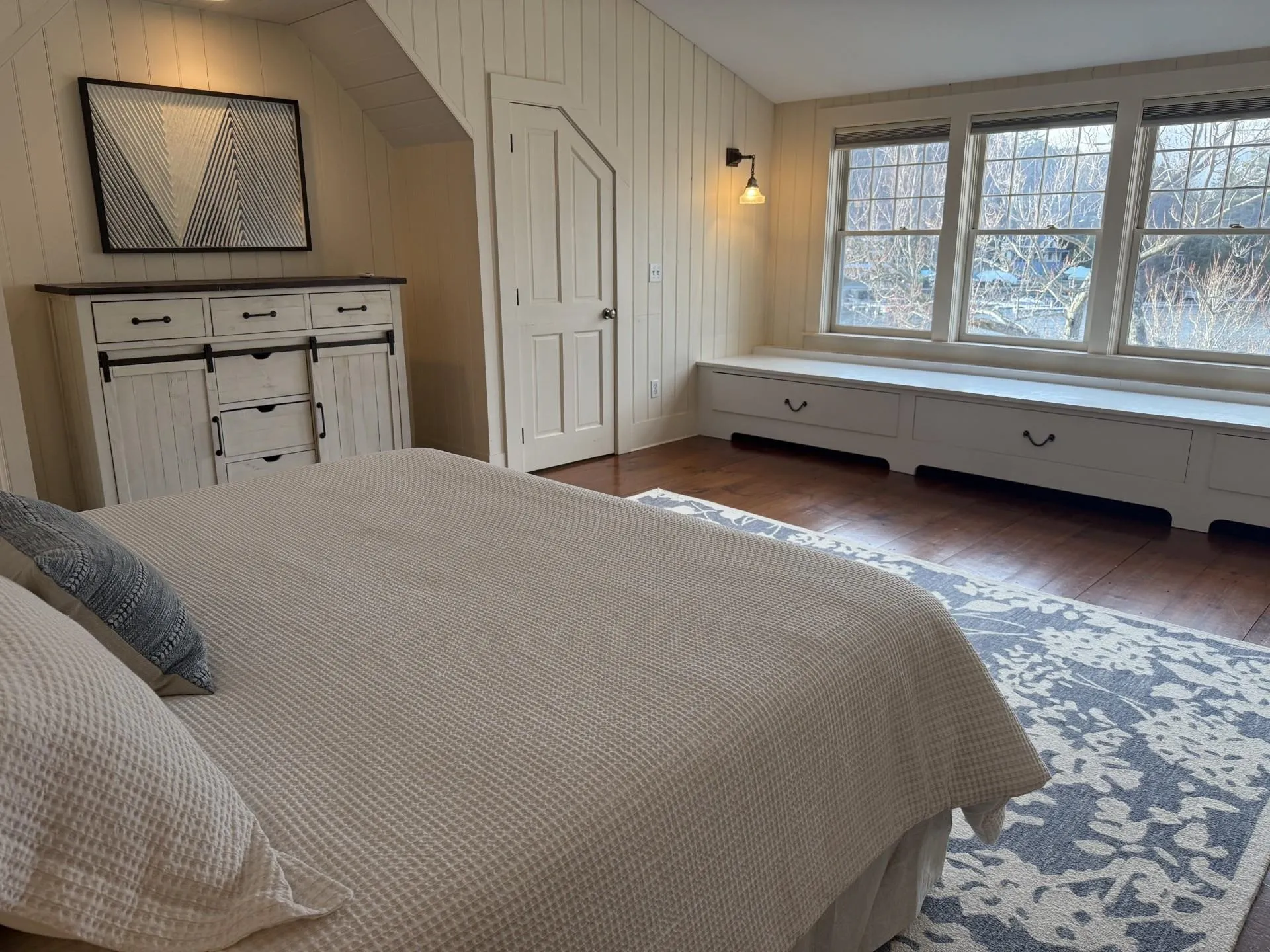15 Lake Avenue Sunapee NH 03782