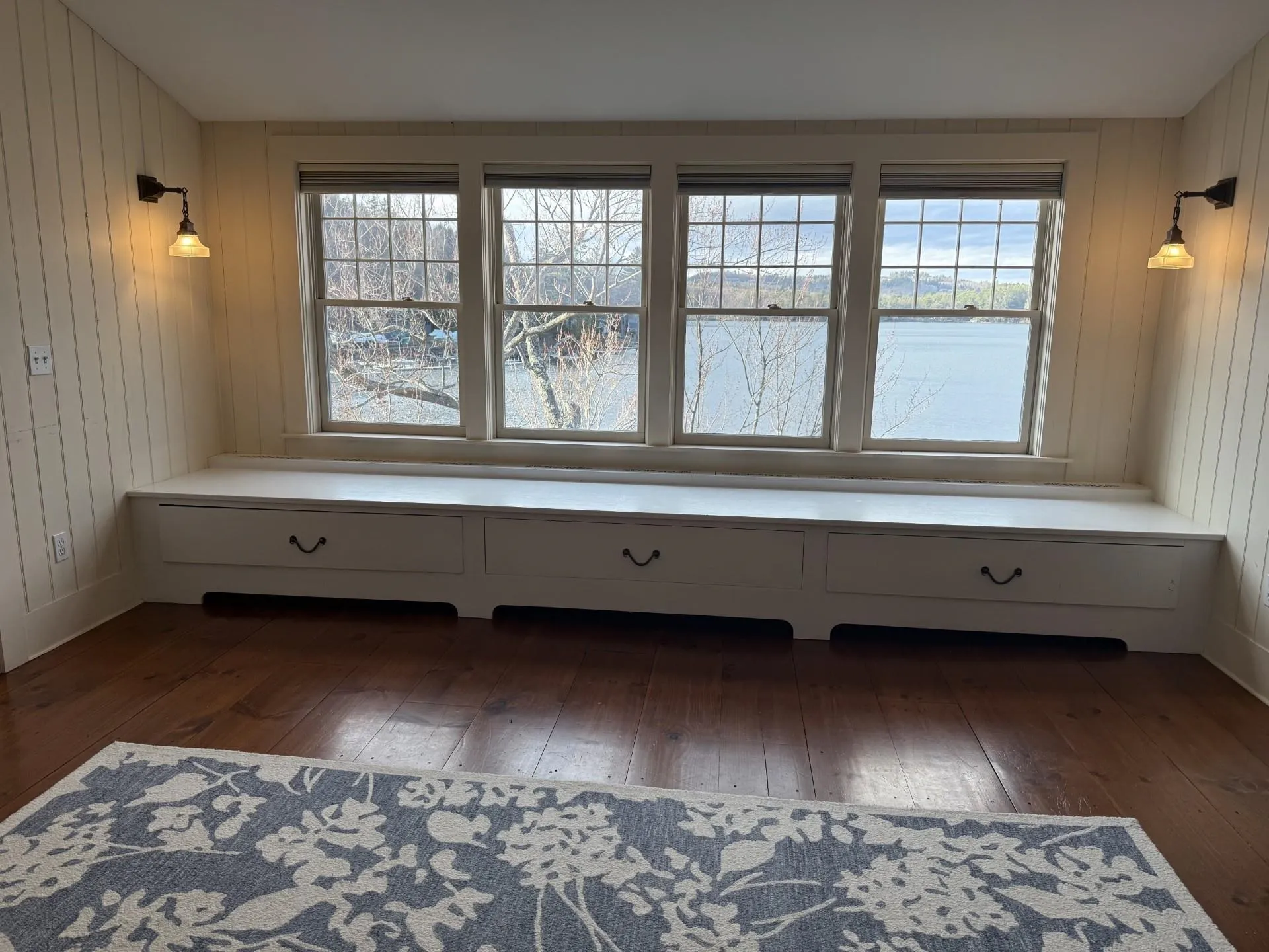 15 Lake Avenue Sunapee NH 03782