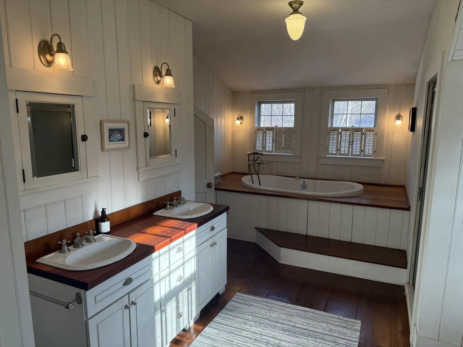 15 Lake Avenue Sunapee NH 03782