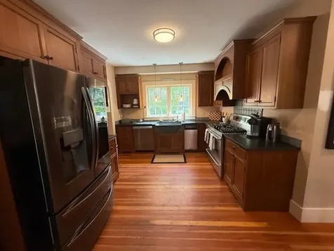 15 Lake Avenue Sunapee NH 03782