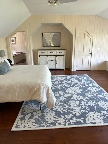 15 Lake Avenue Sunapee NH 03782