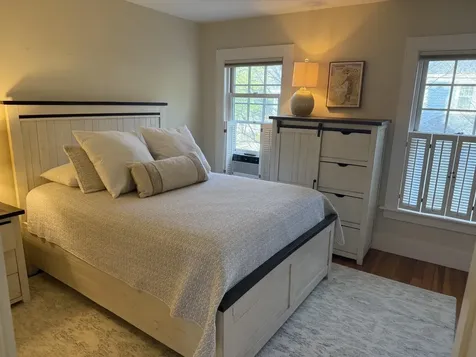 15 Lake Avenue Sunapee NH 03782