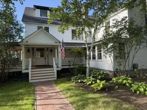 15 Lake Avenue Sunapee NH 03782