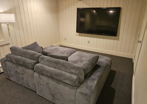 15 Lake Avenue Sunapee NH 03782