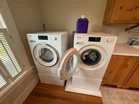 15 Lake Avenue Sunapee NH 03782