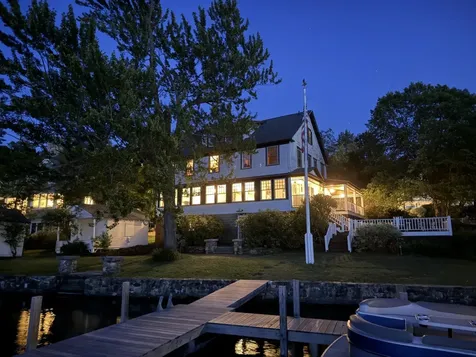 15 Lake Avenue Sunapee NH 03782