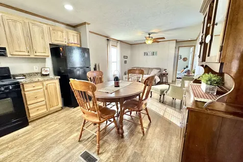 62 Mobile Drive Hudson NH 03051