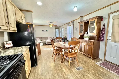 62 Mobile Drive Hudson NH 03051