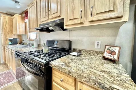 62 Mobile Drive Hudson NH 03051