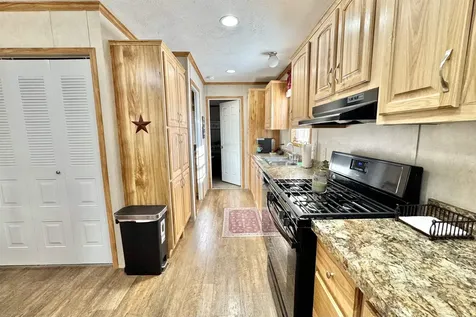 62 Mobile Drive Hudson NH 03051