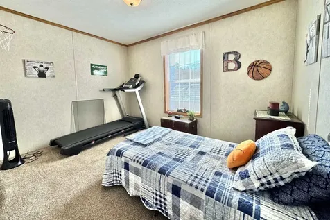 62 Mobile Drive Hudson NH 03051