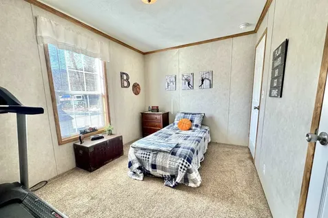 62 Mobile Drive Hudson NH 03051