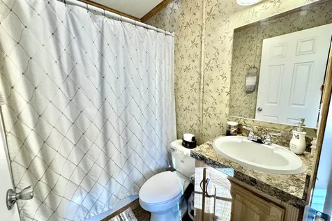 62 Mobile Drive Hudson NH 03051