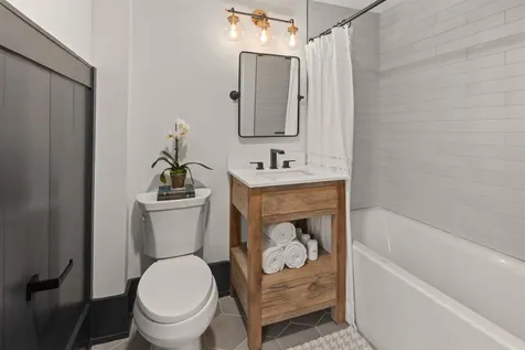 56 Turner Mill Lane Stowe VT 05672