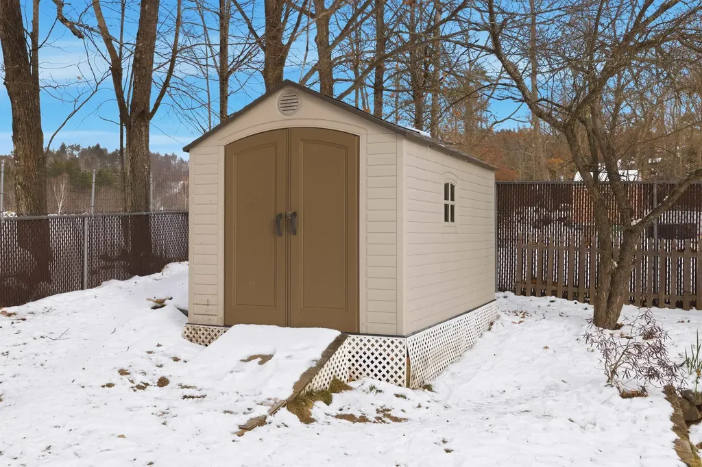 10 Frances Street Franklin NH 03235