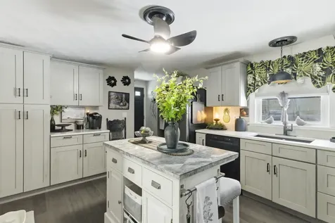 10 Frances Street Franklin NH 03235