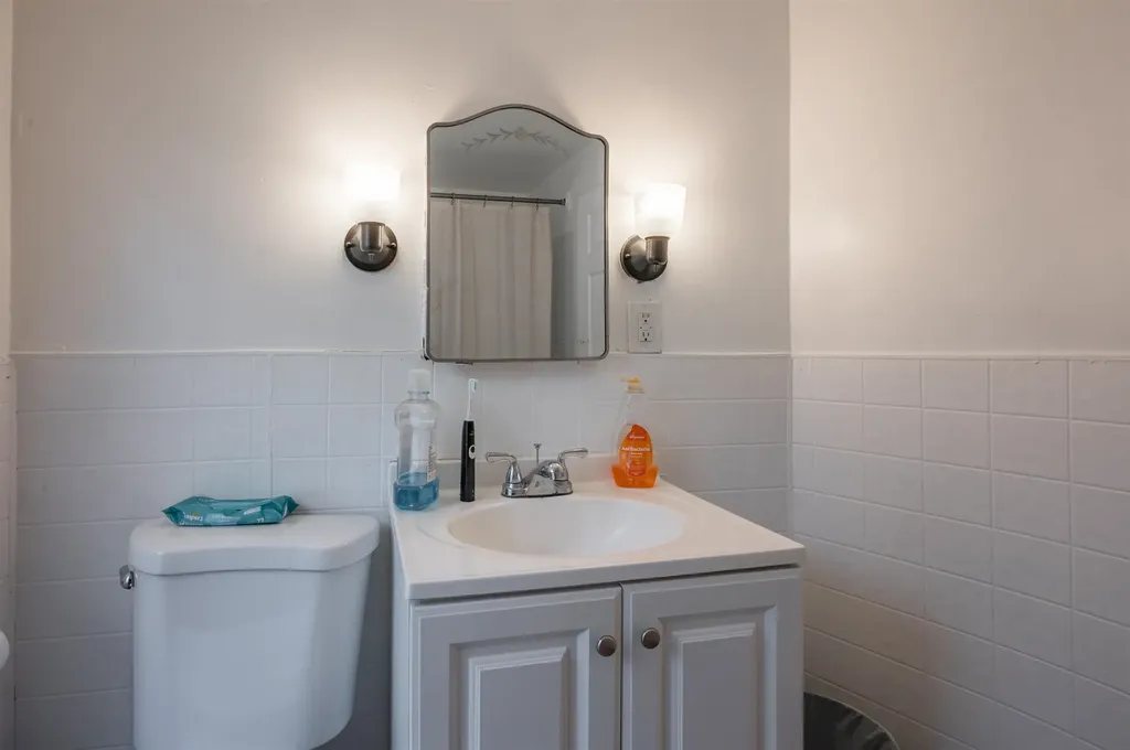 14 Pleasant Street Nashua NH 03060