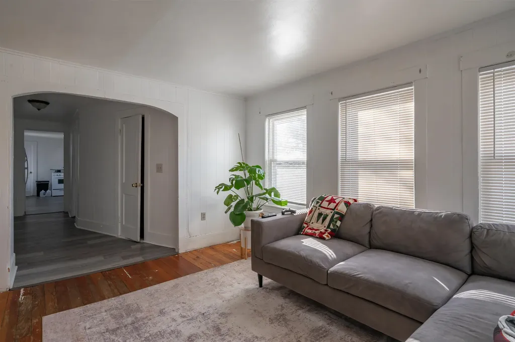 14 Pleasant Street Nashua NH 03060