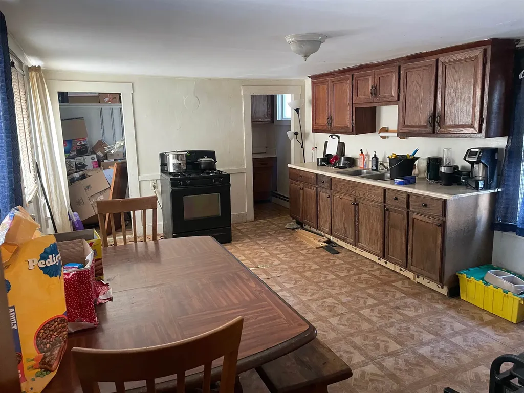 14 Pleasant Street Nashua NH 03060
