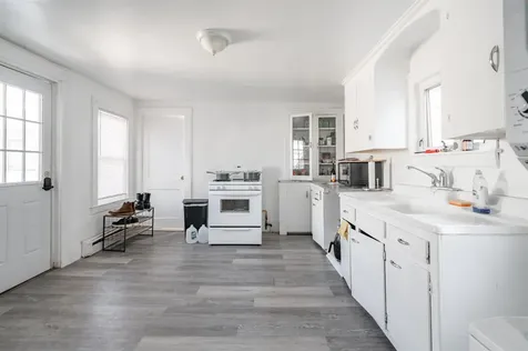 14 Pleasant Street Nashua NH 03060