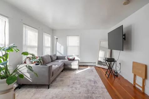 14 Pleasant Street Nashua NH 03060