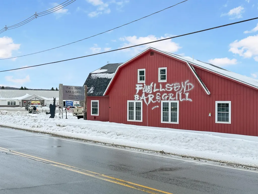 2772 N Main Street Pittsburg NH 03592