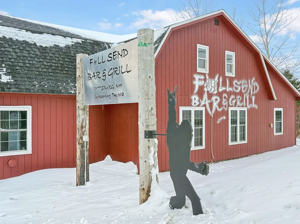 2772 N Main Street Pittsburg NH 03592